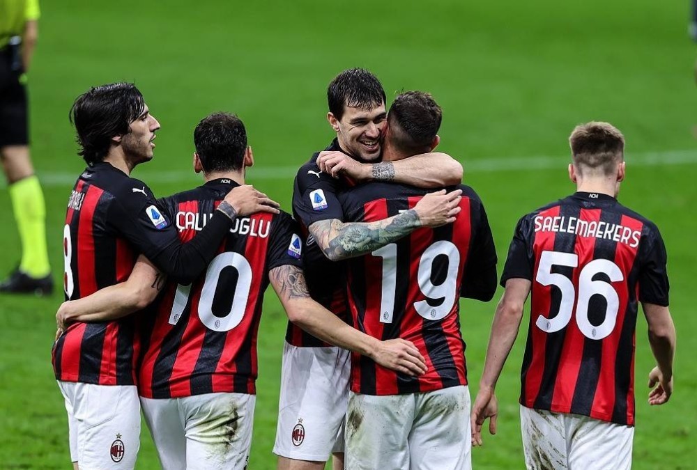 包含贝内文托队实力突出，轻松击败对手的词条